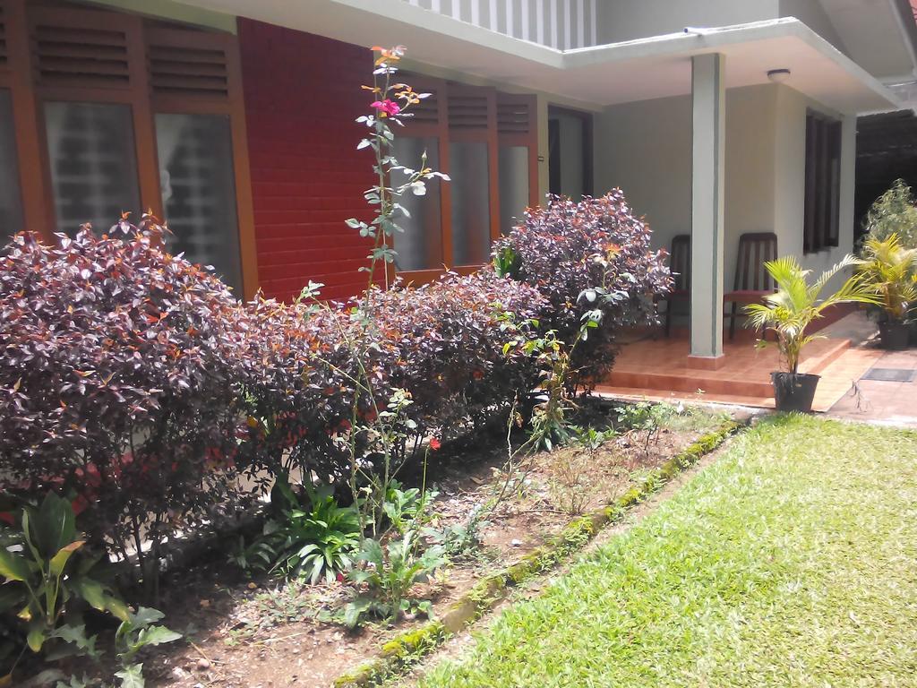 Jayawimana Apartman Kandy Kültér fotó